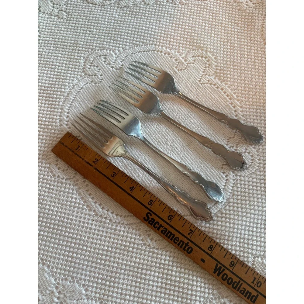 Oneida Chatelaine Stainless Steel Salad Forks Set of 4 Vintage Floral Pattern